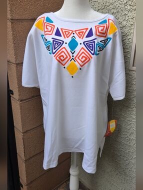 Sunny Lady Vintage White Tee with Colorful Geometric Yoke